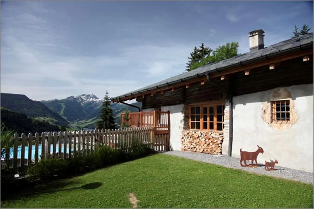 Hotel La Ferme Du Chozal, Chalet De Tradition Hauteluce 4*,  France